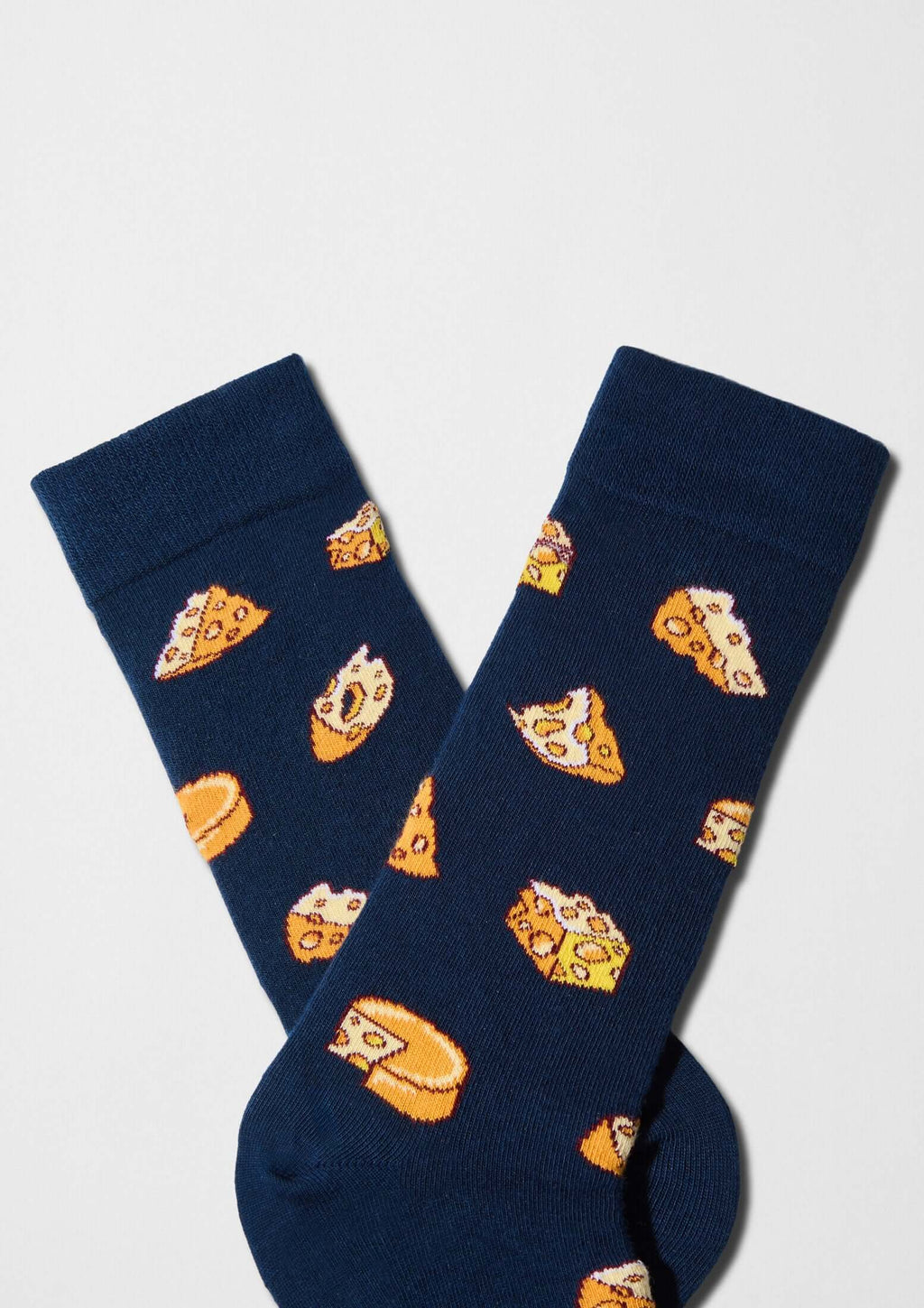 Calcetines BeCheese Navy con patrón de queso en tonos amarillo y naranja - BESOCKS