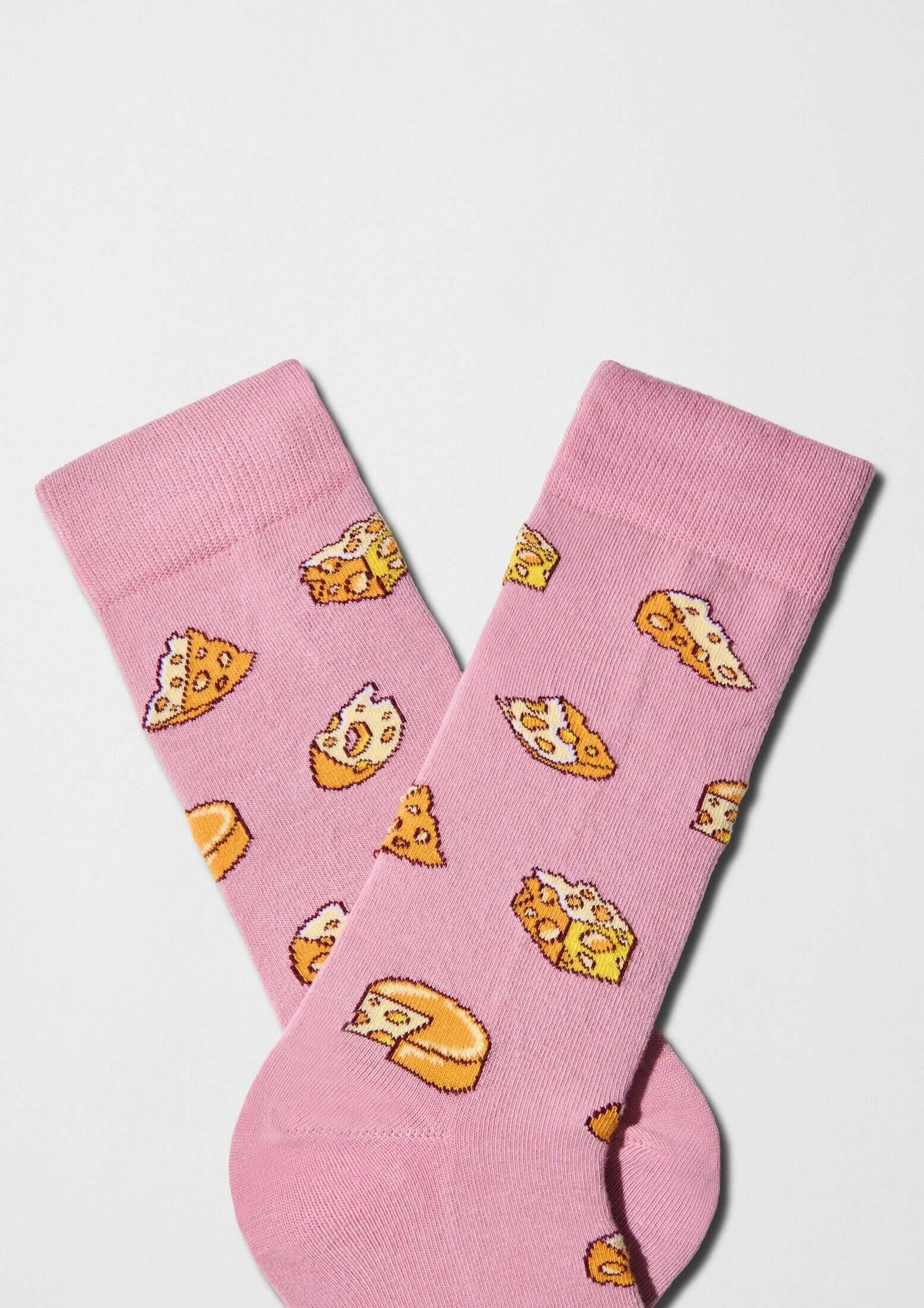Calcetines rosa con estampado de porciones y cuñas de queso amarillo y naranja - BeCheese Pink - BESOCKS