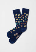 calcetines originales BeAutumn con dibujos de hojas en colores otoñales sobre fondo azul marino.
