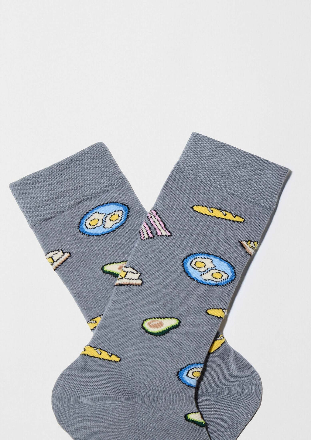 Calcetines BeBrunch Grey en gris con dibujos de brunch, incluyendo huevos, aguacate y pan, en algodón orgánico.