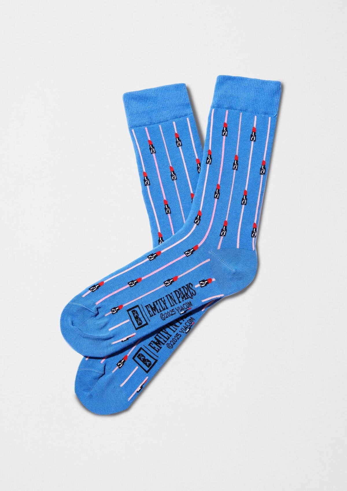 BeEmilyinParis Lipstick Blue calcetines con dibujos en azul con líneas rosas y labiales distribuidos.