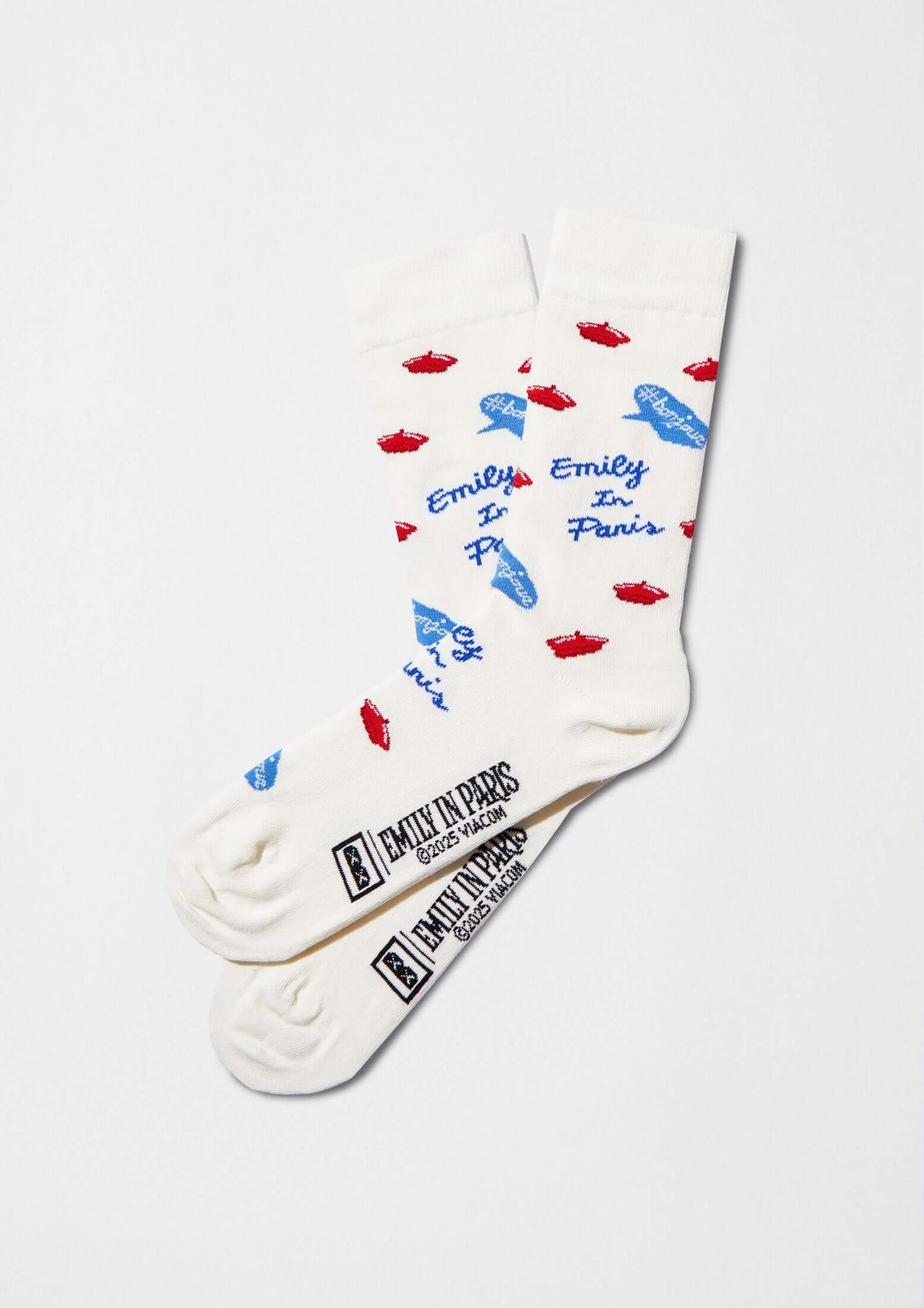 BeEmilyinParis Bonjour: calcetines originales off white con labios rojos y texto azul.