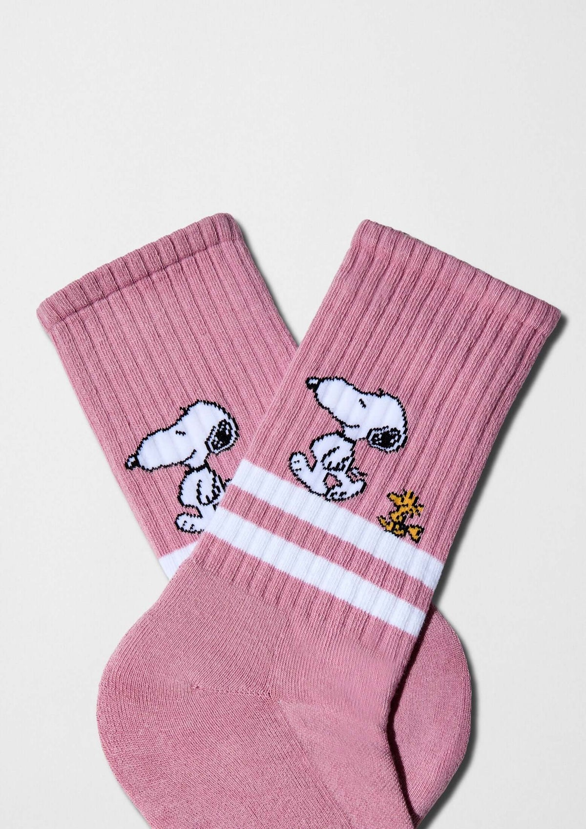 Calcetines rosa con bordado de Snoopy y Woodstock - BeSnoopy Stripes Pink - BESOCKS