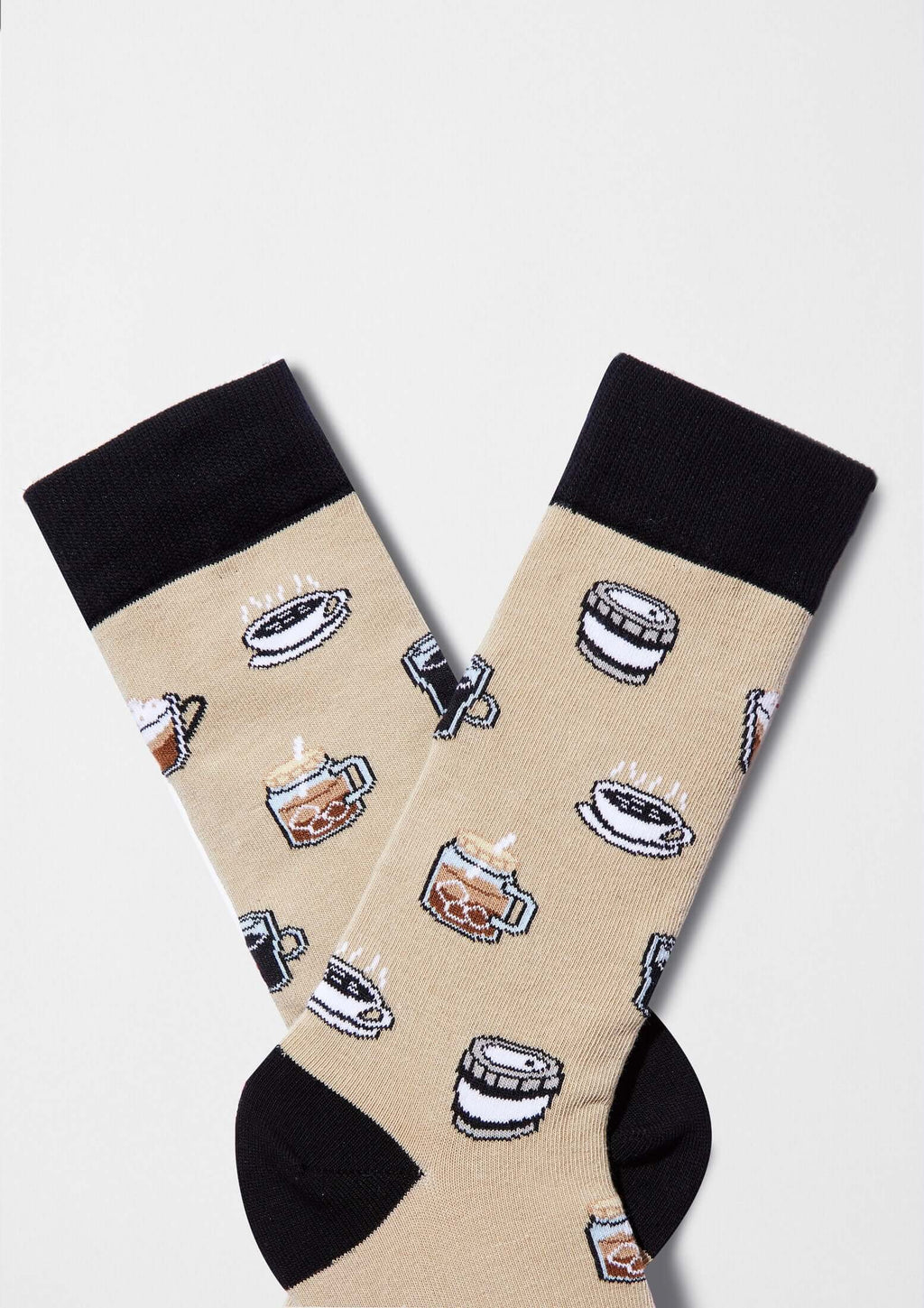 Calcetines originales BeCoffee Beige con dibujos de tazas de café en estilo pixel art sobre fondo beige.