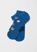 BeCoffee Blue Ankle, calcetines tobilleros en azul océano con patrón de café y tazas, fabricados en Portugal.