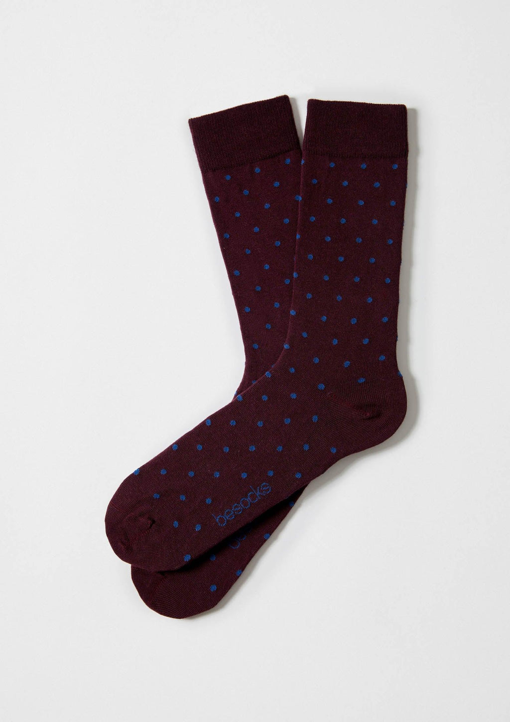 calcetines granates con puntos azules