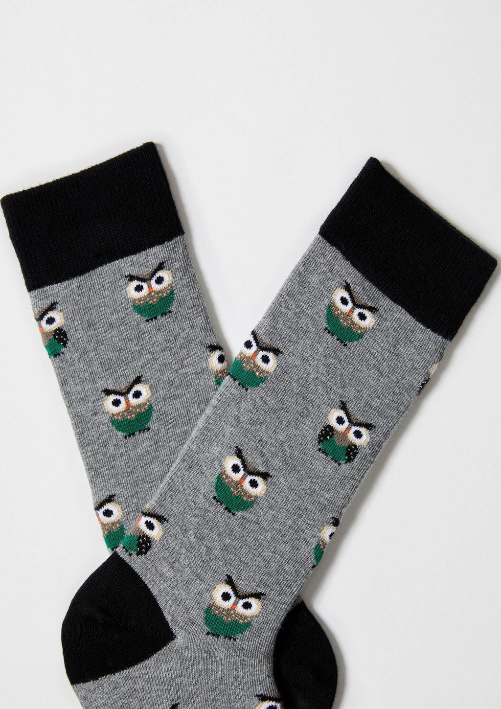 calcetines grises de buhos