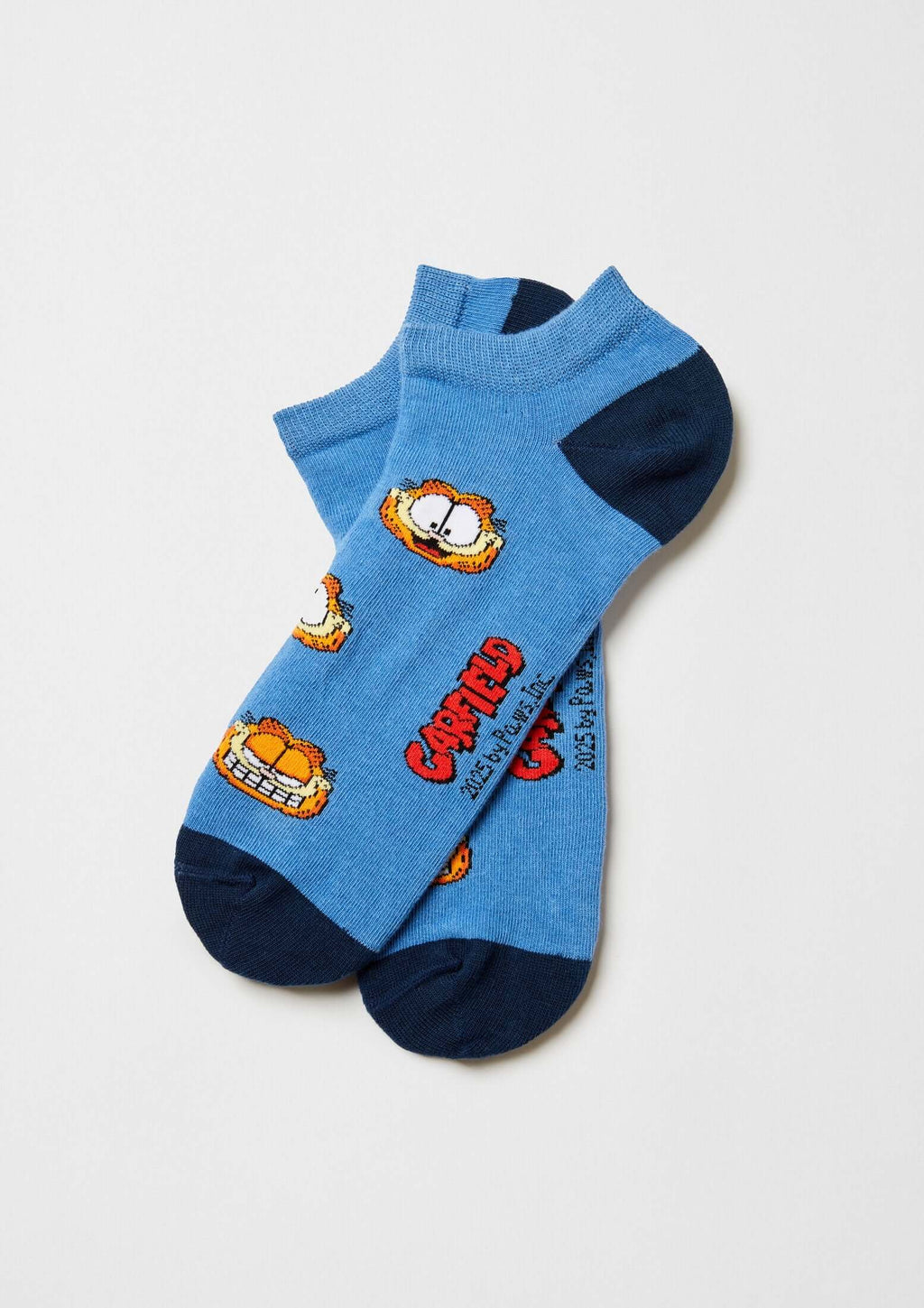 Calcetines tobilleros BeGarfield Faces Blue Ankle en azul con dibujos de Garfield en naranja y talón azul oscuro.