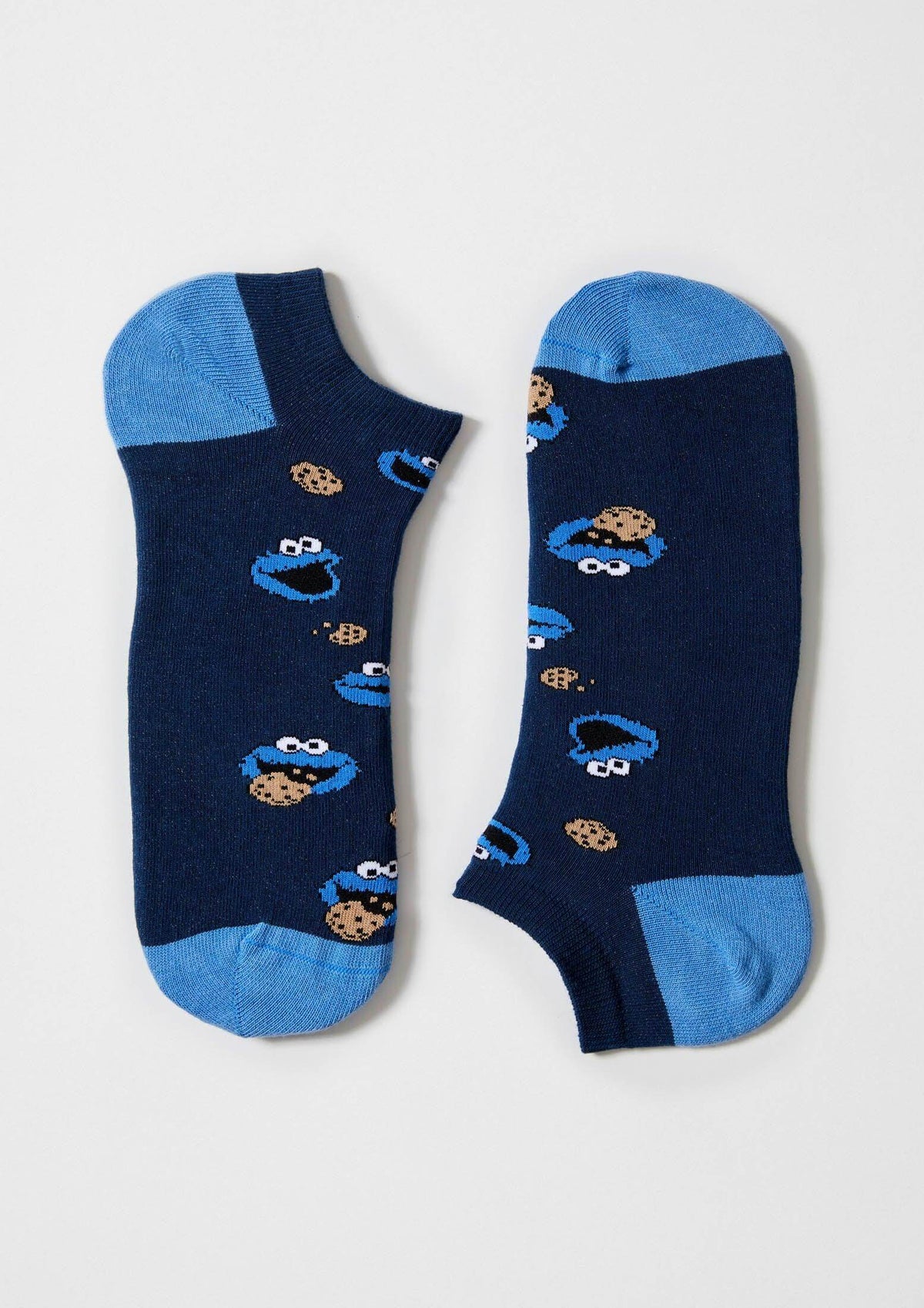 BeSesameStreet Cookie Monster Navy Ankle, calcetines tobilleros azul marino con estampado de monstruo de las galletas.