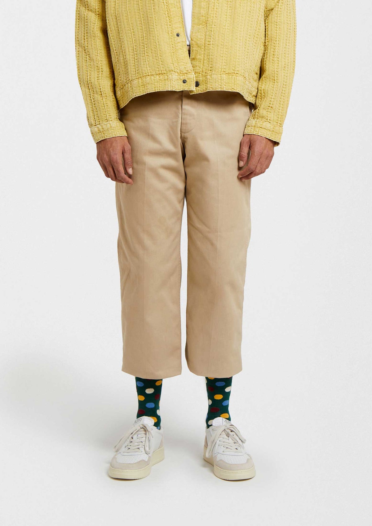 Calcetines con dibujos BePolkadots Beige de tobillero en verde con puntos grandes de colores.